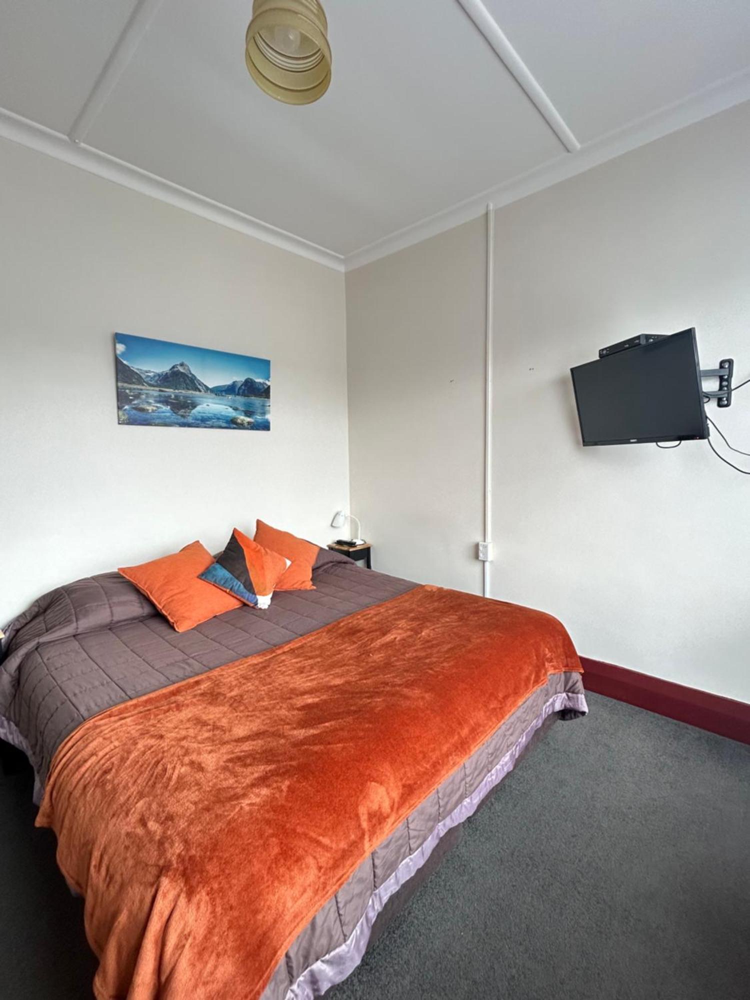 Lawrence Beaumont Hotel And Holiday Park מראה חיצוני תמונה